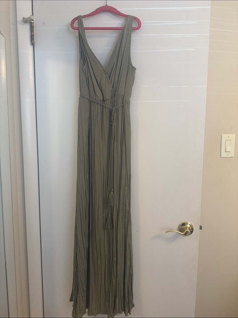 Shinestar Olive Green Sleeveless V-Neck Maxi Dress with Waist Tie